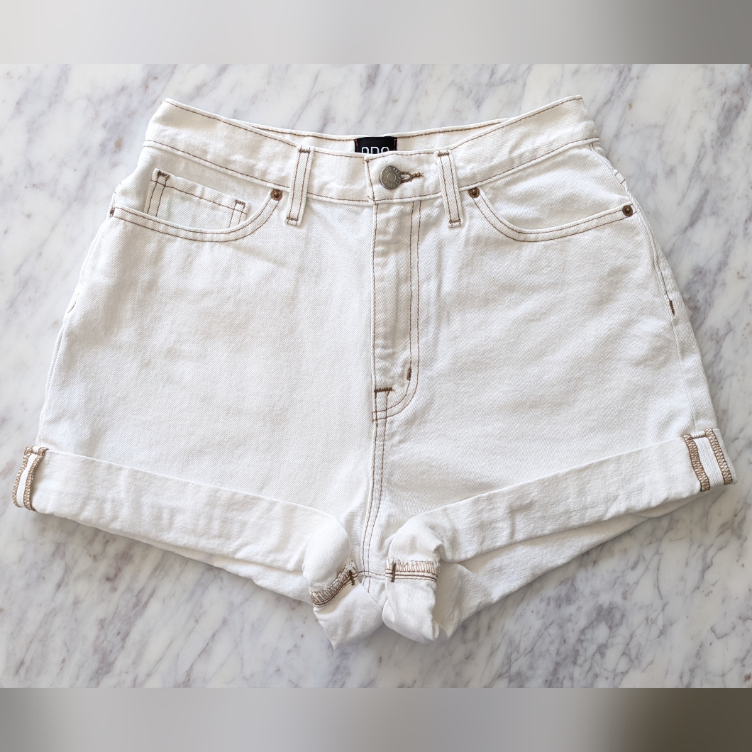 Bdg Ivory White Cuffed Shorts